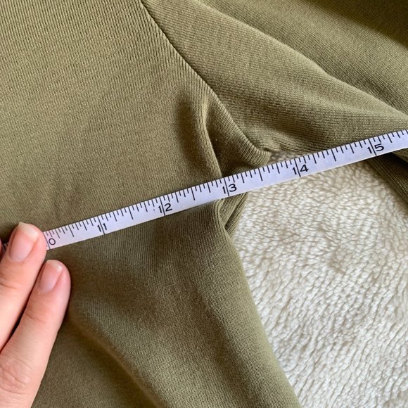 J Crew Perfect Fit Olive Green Basic Long Sleeve T Shirt - Small - Picture 5 of 8